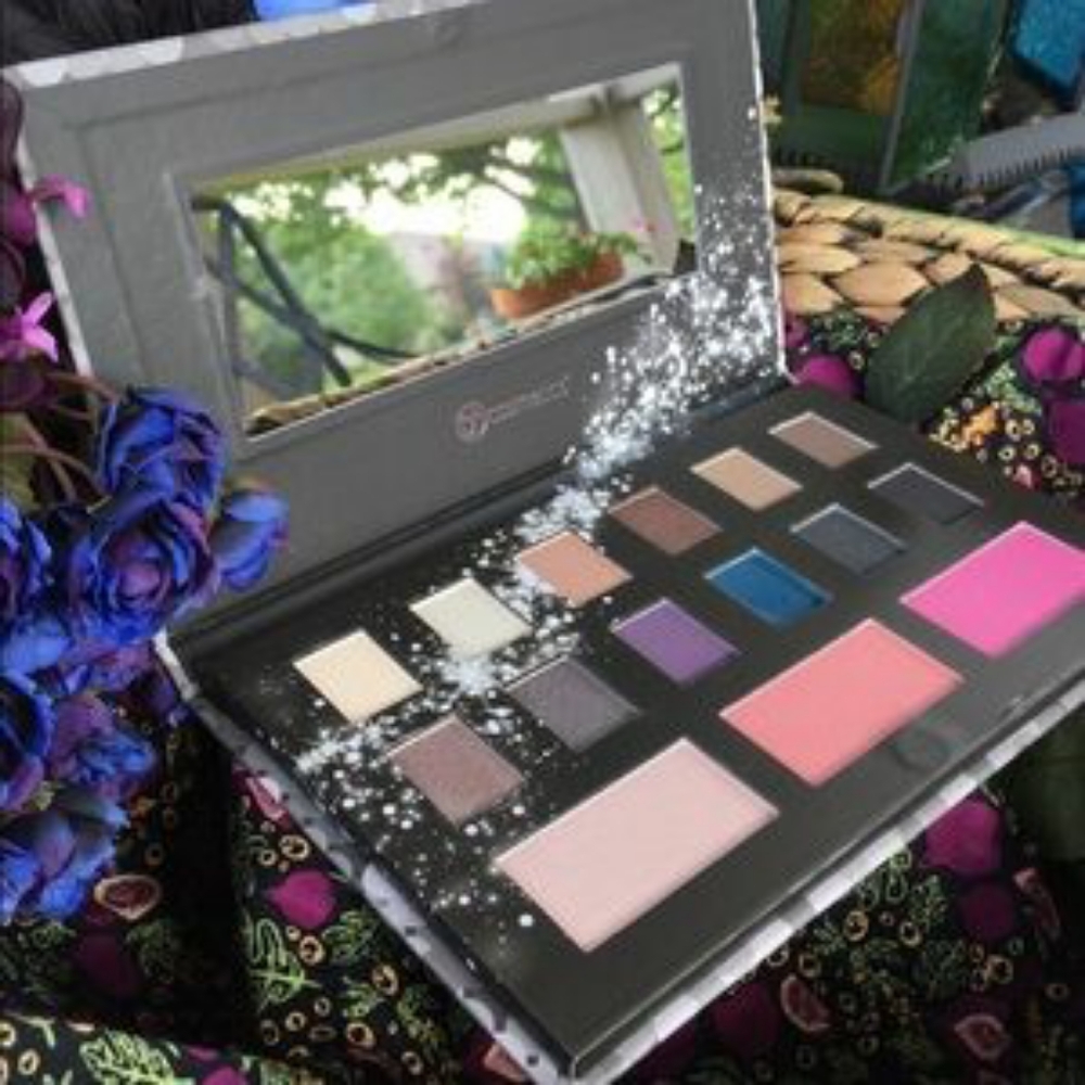 Silver Strike Palette - Eye and Cheek Palette